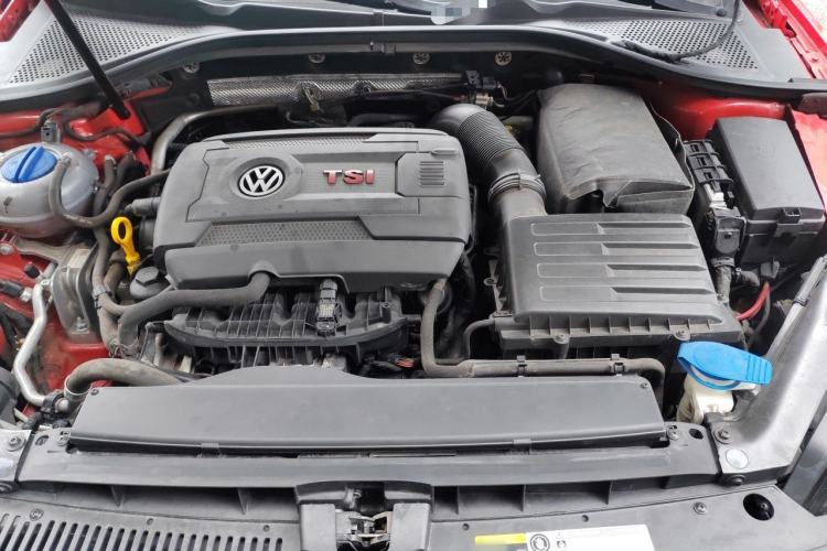 Used Volkswagen Lamando 2017 2.0T GTS Engine Bay