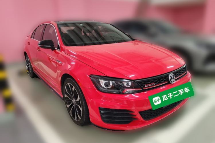 Used Volkswagen Lamando 2017 2.0T GTS Front Right 45 Deg