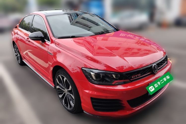 Used Volkswagen Lamando 2017 2.0T GTS Front Right 45 Deg