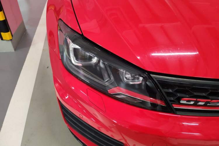 Used Volkswagen Lamando 2017 2.0T GTS Right Front Headlight