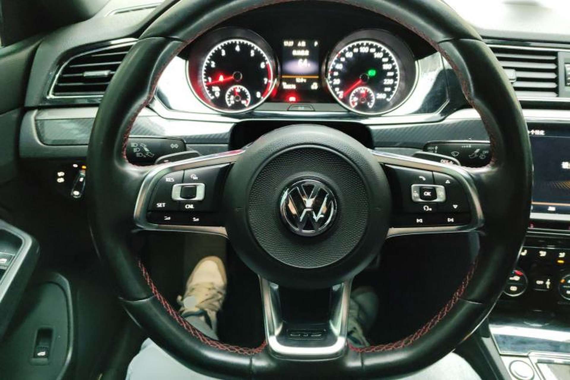 Used Volkswagen Lamando 2017 2.0T GTS Steering Wheel