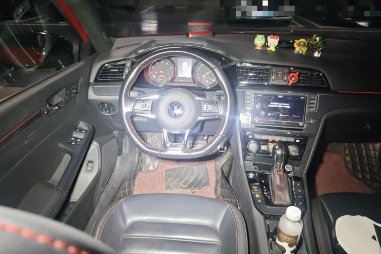 Used Volkswagen Lamando 2017 2.0T GTS Steering Wheel