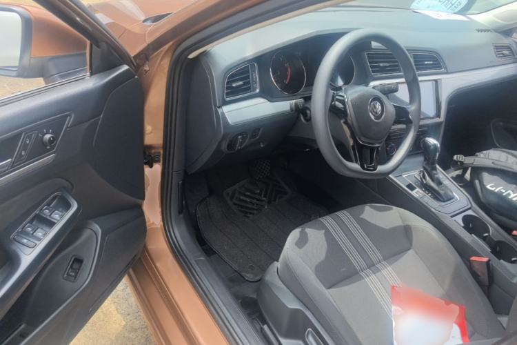 Used Volkswagen Lamando 2017 230TSI DSG Fashion Edition Driver Seat