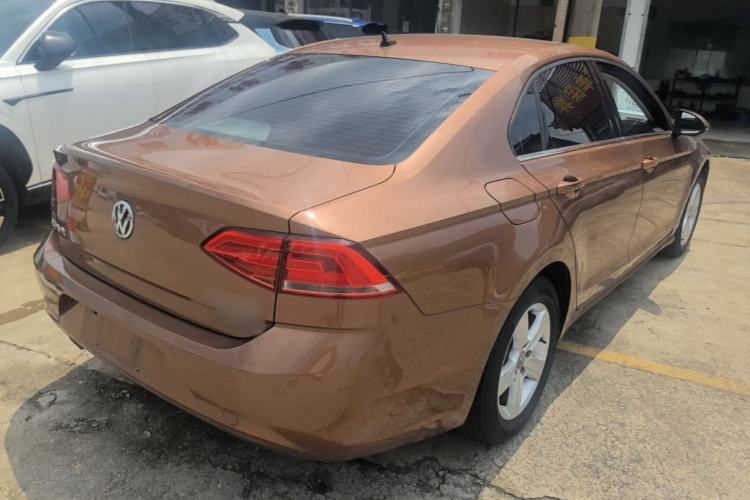 Used Volkswagen Lamando 2017 230TSI DSG Fashion Edition Rear Right 45 Deg