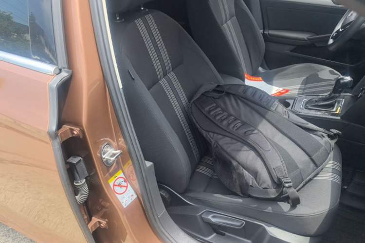 Used Volkswagen Lamando 2017 230TSI DSG Fashion Edition Right Front Seat