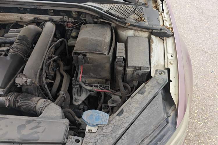 Used Volkswagen Lamando 2017 280TSI DSG Comfort Edition Engine Bay Left