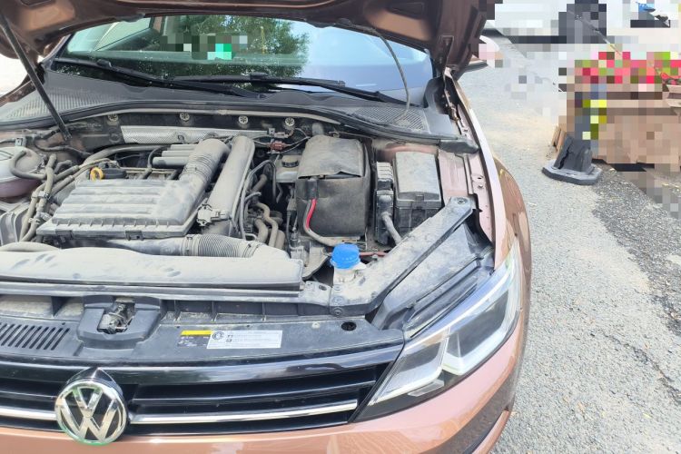 Used Volkswagen Lamando 2017 230TSI DSG Fashion Edition Engine Bay Left