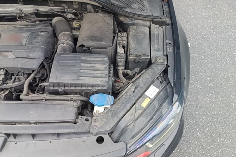 Used Volkswagen Lamando 2017 2.0T GTS Engine Bay Left