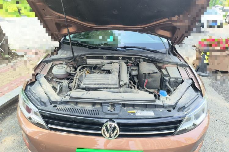Used Volkswagen Lamando 2017 230TSI DSG Fashion Edition Engine Bay