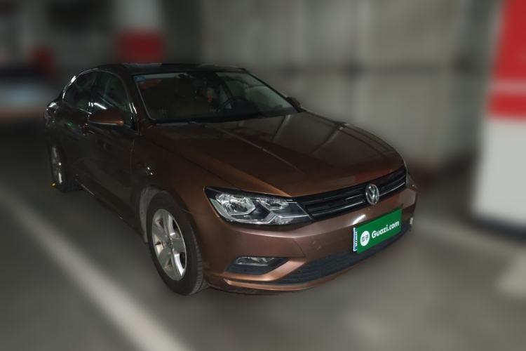 Used Volkswagen Lamando 2017 230TSI DSG Fashion Edition Front Right 45 Deg