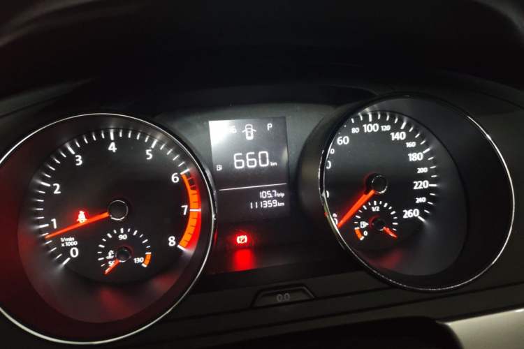 Used Volkswagen Lamando 2017 230TSI DSG Fashion Edition Instrument Cluster