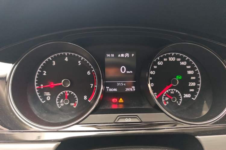 Used Volkswagen Lamando 2017 280TSI DSG Comfort Edition Instrument Cluster