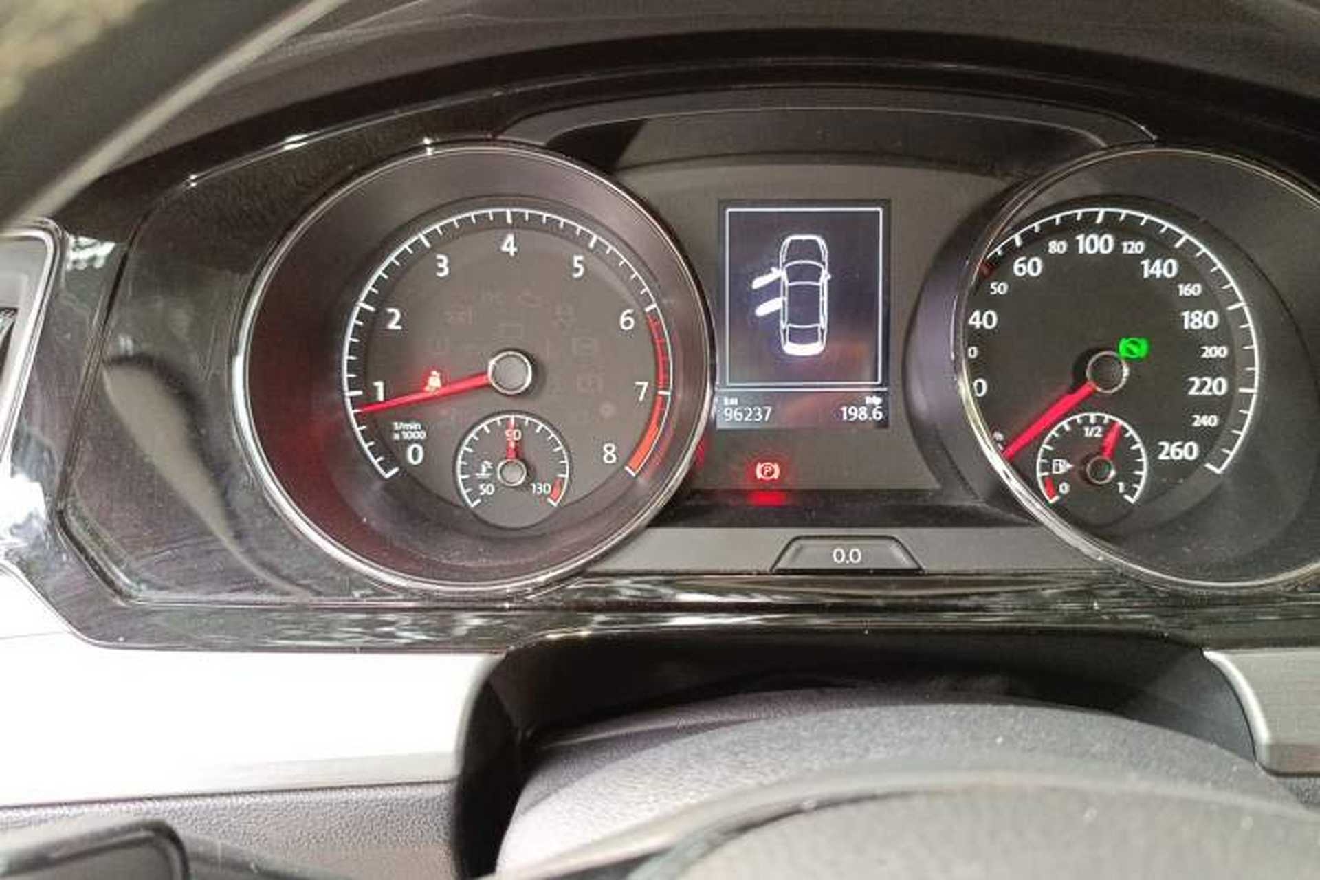 Used Volkswagen Lamando 2017 280TSI DSG Comfort Edition Instrument Cluster