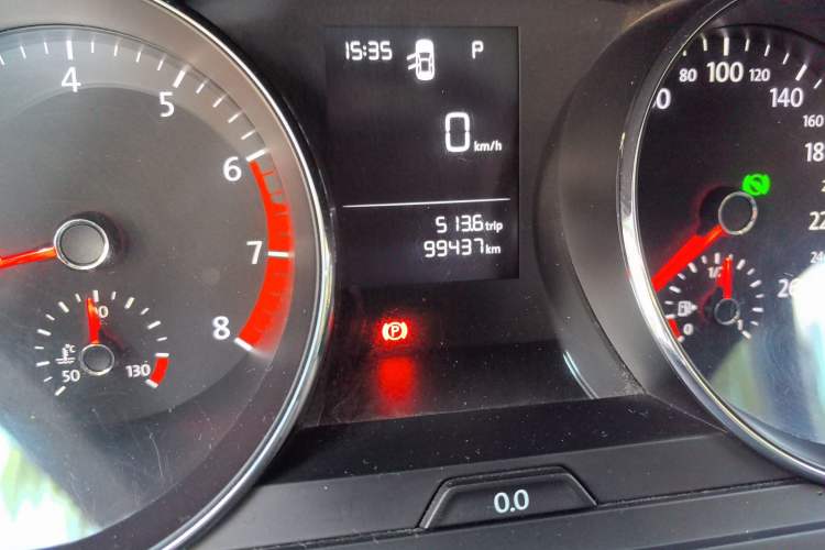 Used Volkswagen Lamando 2017 230TSI DSG Fashion Edition Odometer Close Up