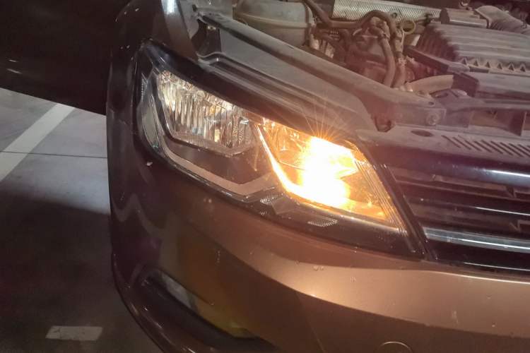 Used Volkswagen Lamando 2017 230TSI DSG Fashion Edition Right Front Headlight