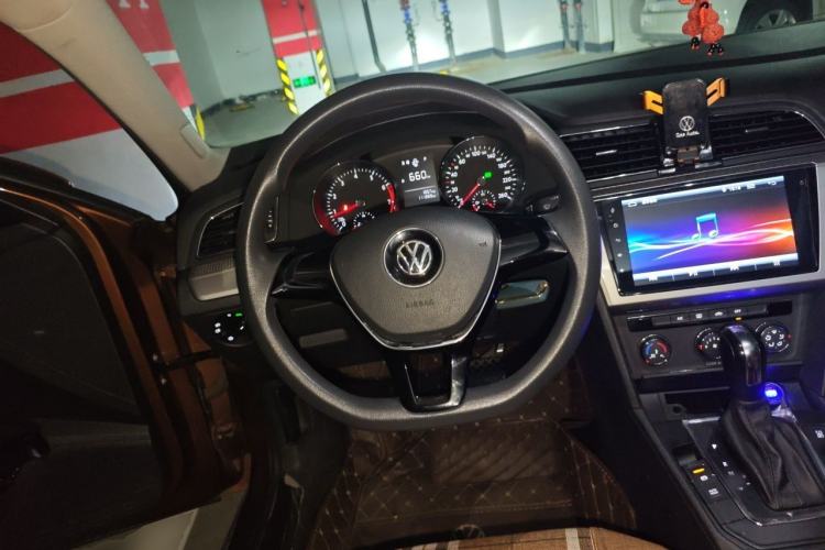 Used Volkswagen Lamando 2017 230TSI DSG Fashion Edition Steering Wheel