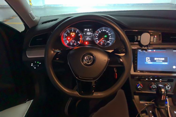 Used Volkswagen Lamando 2017 230TSI DSG Fashion Edition Steering Wheel