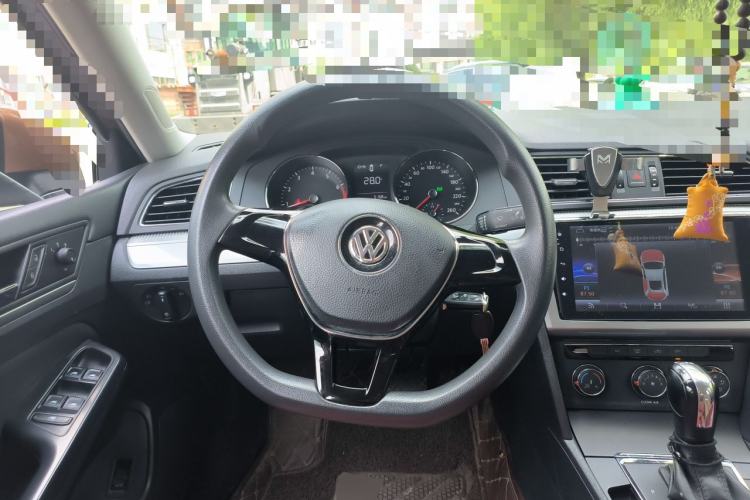 Used Volkswagen Lamando 2017 230TSI DSG Fashion Edition Steering Wheel