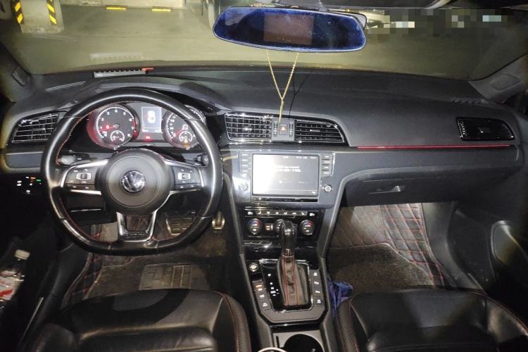 Used Volkswagen Lamando 2017 2.0T GTS Center Console