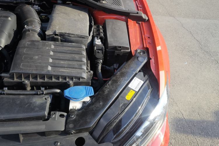 Used Volkswagen Lamando 2017 2.0T GTS Engine Bay Left