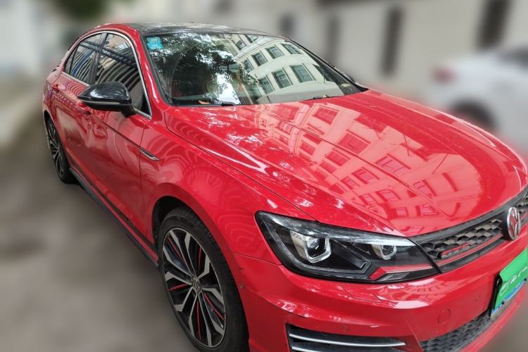 Used Volkswagen Lamando 2017 2.0T GTS Front Right 45 Deg