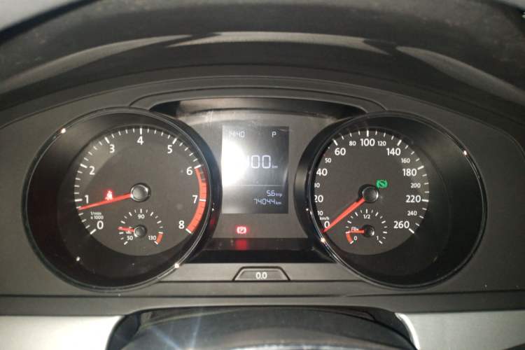 Used Volkswagen Lamando 2017 230TSI DSG Fashion Edition Instrument Cluster