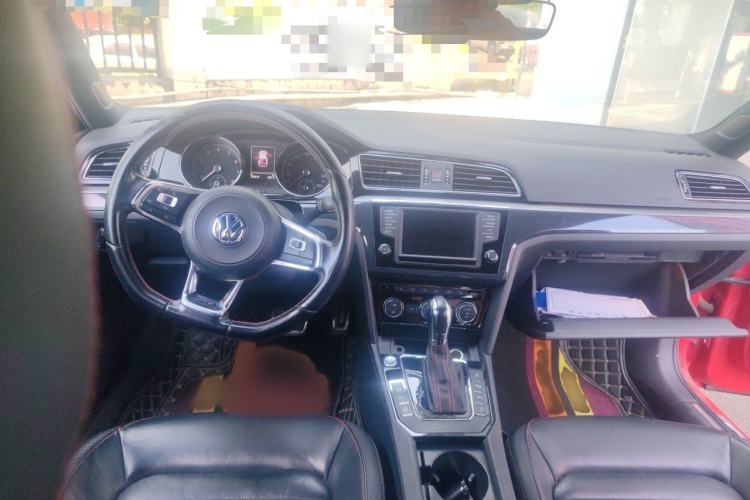 Used Volkswagen Lamando 2017 2.0T GTS Interior 2