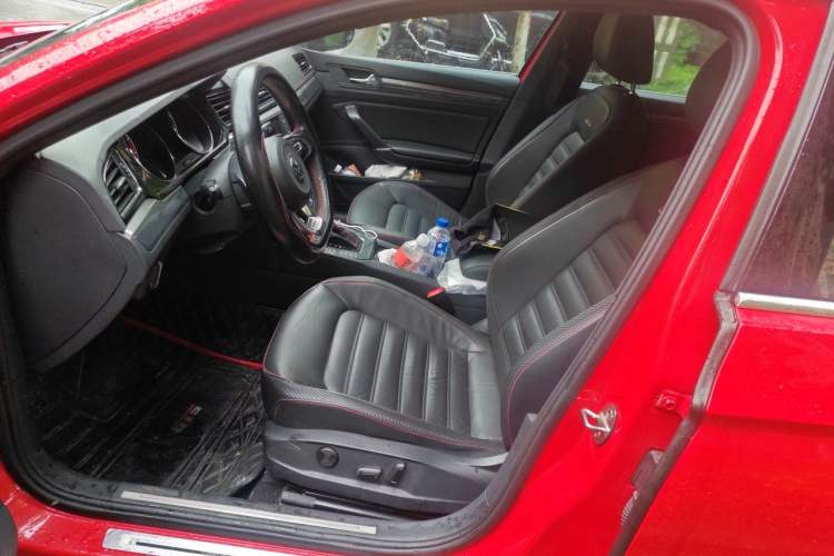 Used Volkswagen Lamando 2017 2.0T GTS Left Front Seat