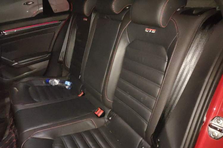 Used Volkswagen Lamando 2017 2.0T GTS Left Rear Seat