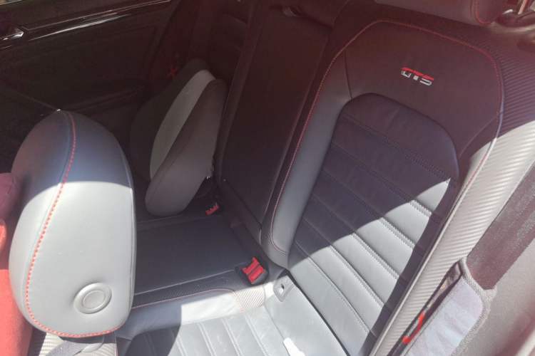 Used Volkswagen Lamando 2017 2.0T GTS Left Rear Seat