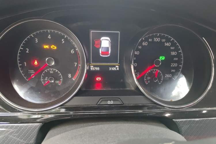 Used Volkswagen Lamando 2017 2.0T GTS Odometer Close Up
