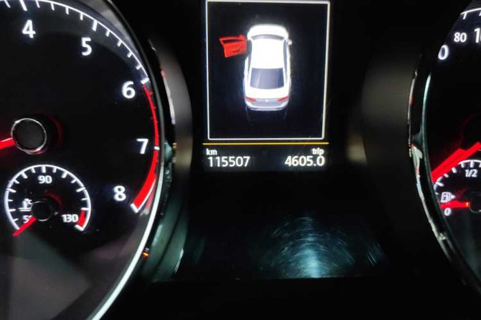 Used Volkswagen Lamando 2017 2.0T GTS Odometer Close Up