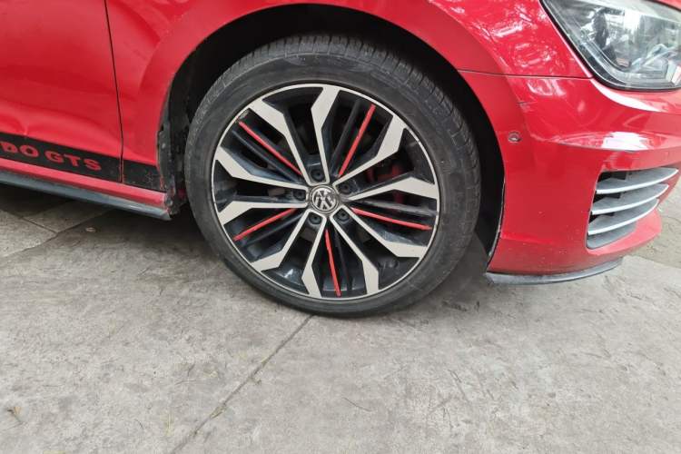 Used Volkswagen Lamando 2017 2.0T GTS Right Front Wheel Hub