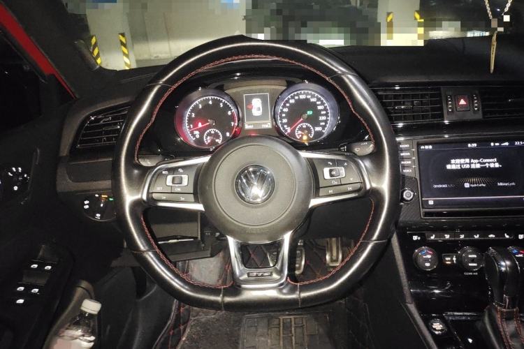 Used Volkswagen Lamando 2017 2.0T GTS Steering Wheel