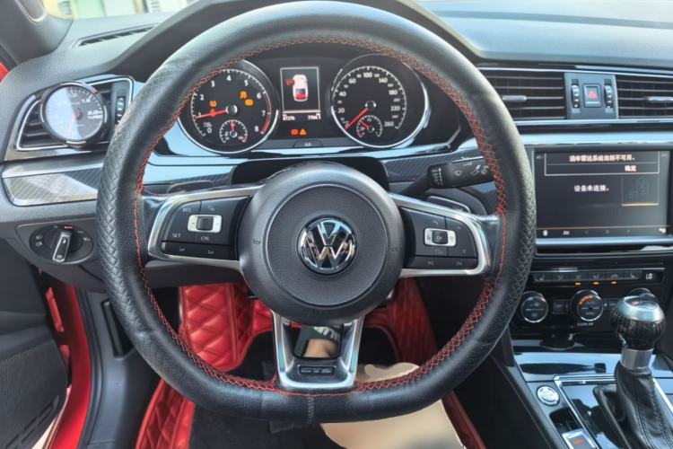 Used Volkswagen Lamando 2017 2.0T GTS Steering Wheel