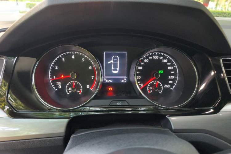 Used Volkswagen Lamando 2017 280TSI DSG Comfort Edition Instrument Cluster