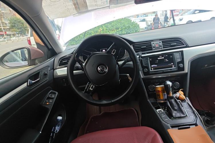 Used Volkswagen Lamando 2017 280TSI DSG Comfort Edition Steering Wheel