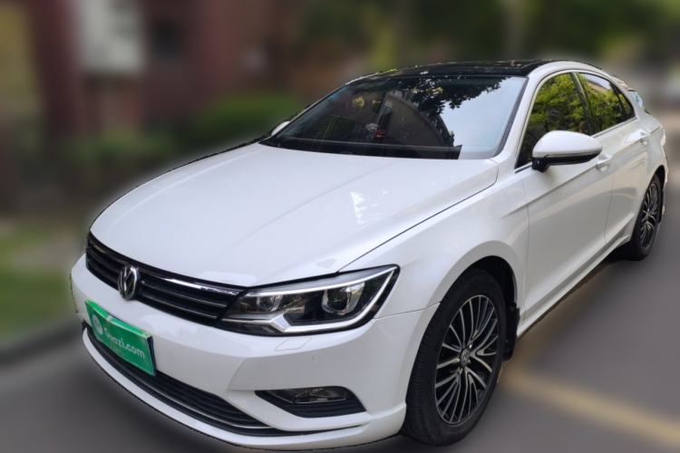 Used Volkswagen Lamando 2017 280TSI DSG Luxury Edition Guazi used car, China used car export, Used car for sale, Used  cars, Cheapest cars for sale