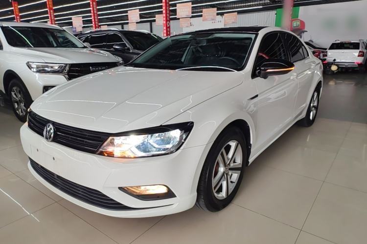 Used Volkswagen Lamando 2017 230TSI Manual Trend Edition Guazi used car, China used car export, Used car for sale, Used cars, Cheapest cars for sale