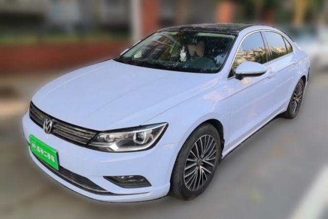 Ojetý Volkswagen Lamando 2017 280TSI DSG Luxury Edition