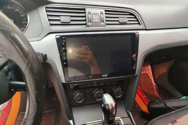 Used Volkswagen Lamando 2017 230TSI DSG Fashion Edition Audio And AC Panel