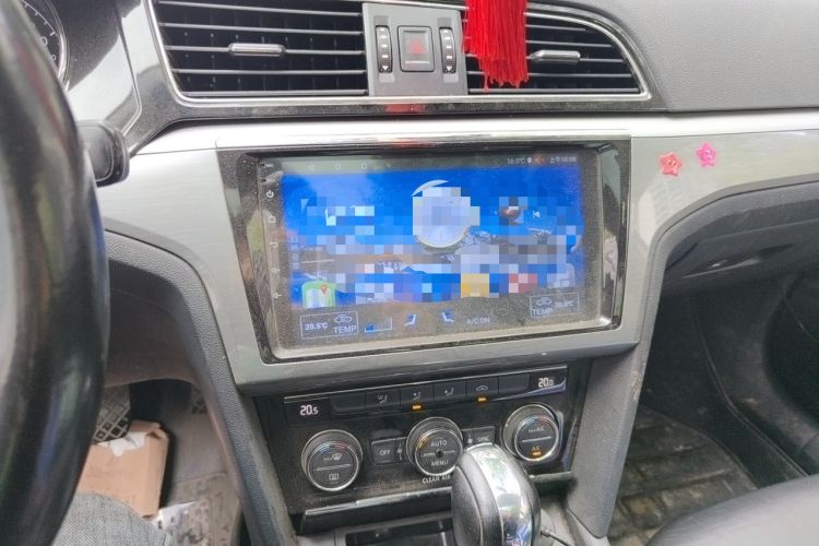 Used Volkswagen Lamando 2017 280TSI DSG Comfort Edition Audio And AC Panel