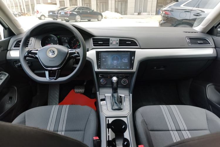 Used Volkswagen Lamando 2017 230TSI DSG Fashion Edition Center Console
