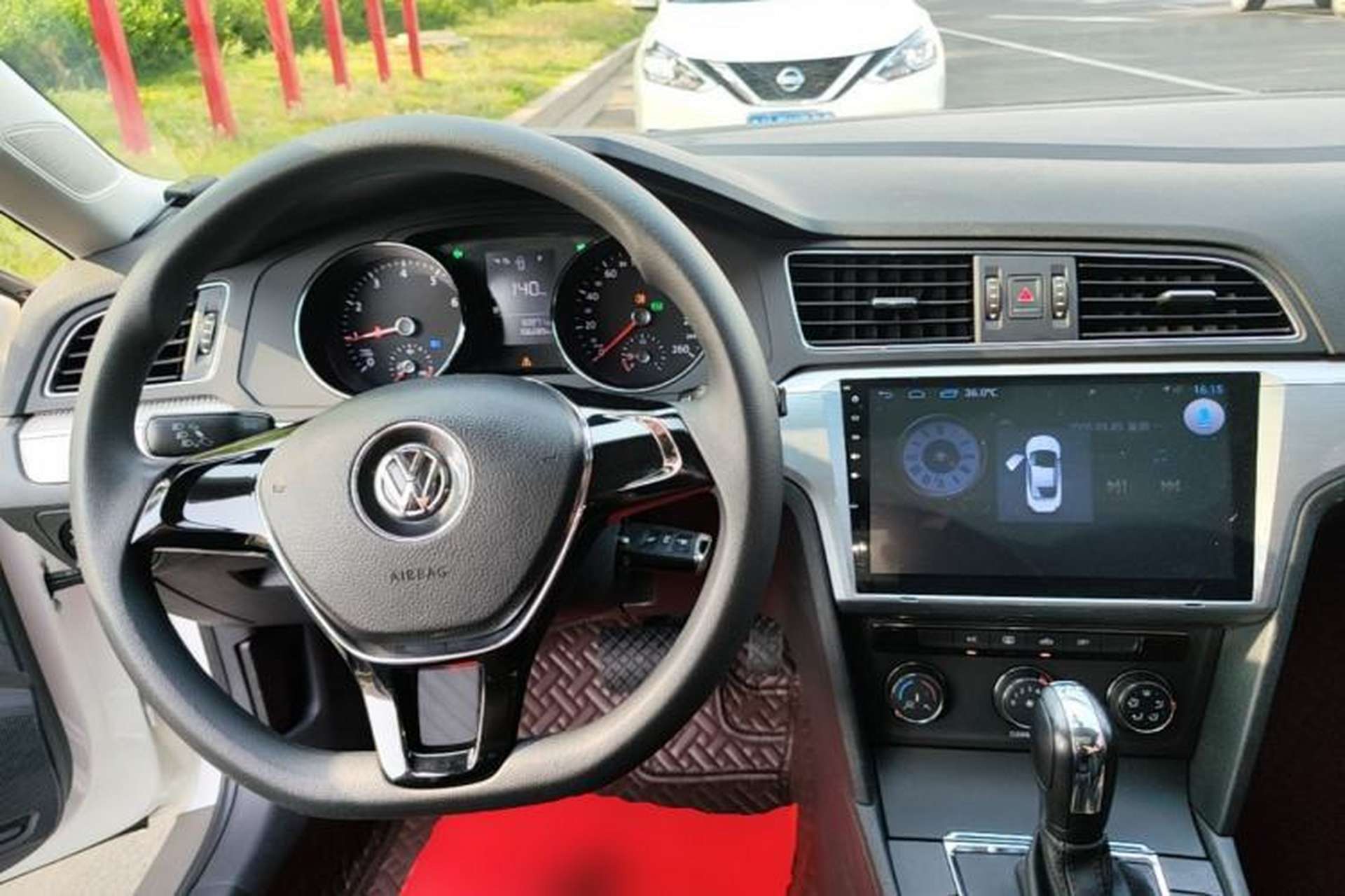 Used Volkswagen Lamando 2017 230TSI DSG Fashion Edition Center Console