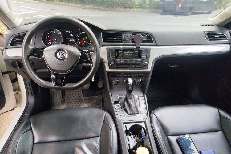 Used Volkswagen Lamando 2017 230TSI DSG Fashion Edition Center Console
