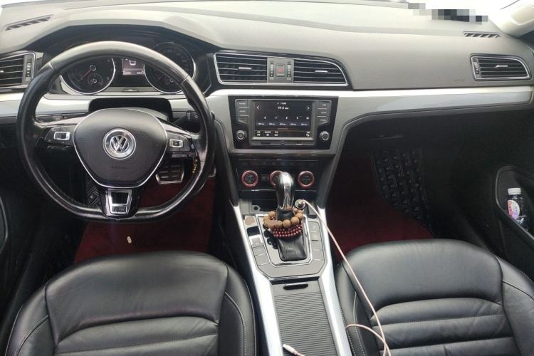 Used Volkswagen Lamando 2017 280TSI DSG Comfort Edition Center Console
