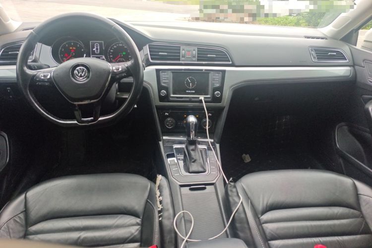 Used Volkswagen Lamando 2017 280TSI DSG Comfort Edition Center Console