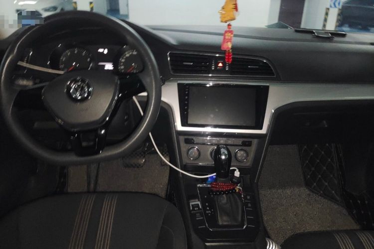 Used Volkswagen Lamando 2017 230TSI DSG Fashion Edition Center Console