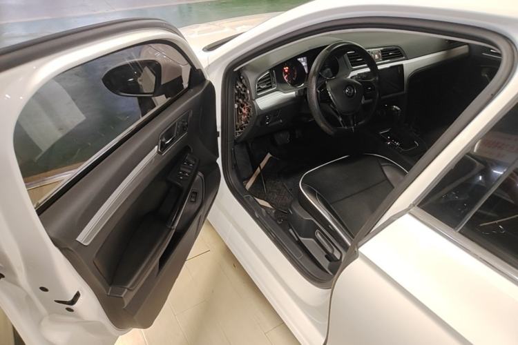 Used Volkswagen Lamando 2017 230TSI DSG Fashion Edition Driver Seat