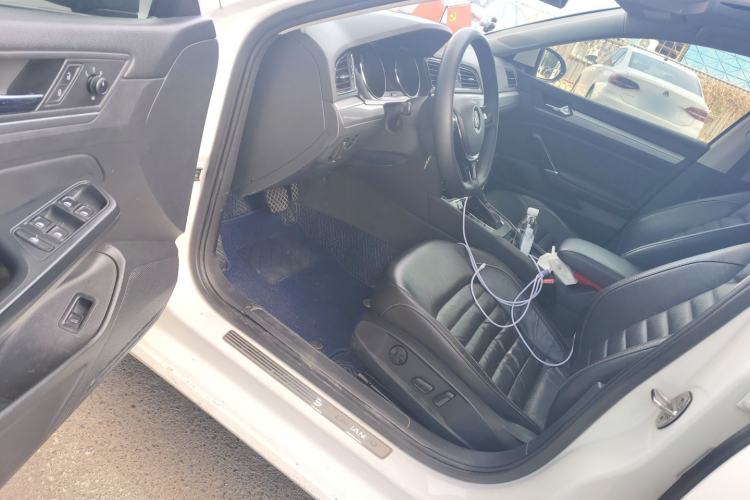 Used Volkswagen Lamando 2017 280TSI DSG Comfort Edition Driver Seat